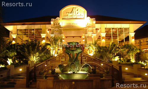 Merlin Beach Resort 2